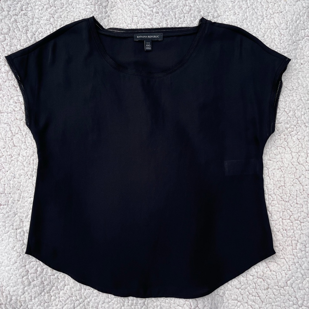 Banana Republic Short Sleeve shirt
